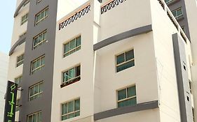 Desert Pearl Hotel Apartment